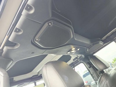 2020 Jeep Wrangler Unlimited Sahara Altitude
