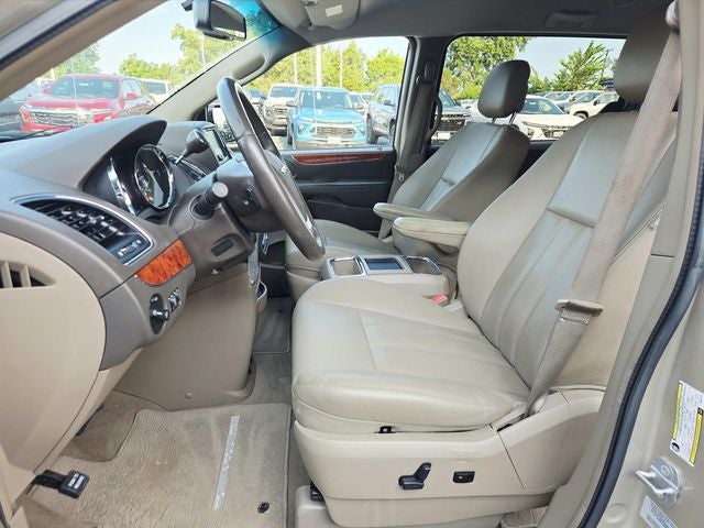 2015 Chrysler Town & Country Touring
