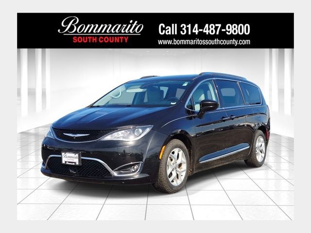 2017 Chrysler Pacifica Touring L Plus