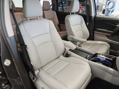 2022 Honda Pilot Touring 8 Passenger