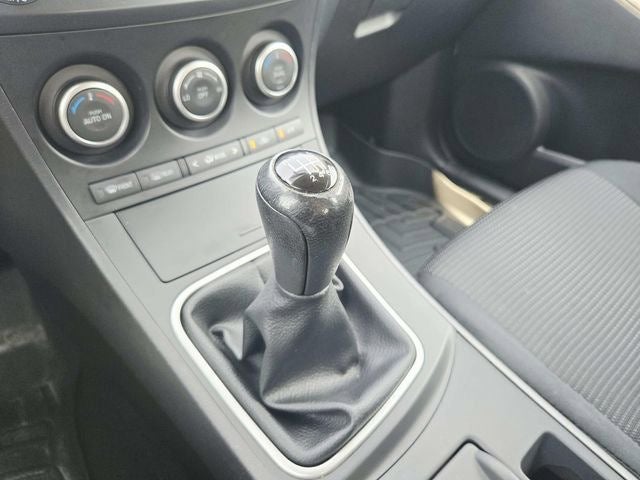 2013 Mazda Mazda3 i Touring