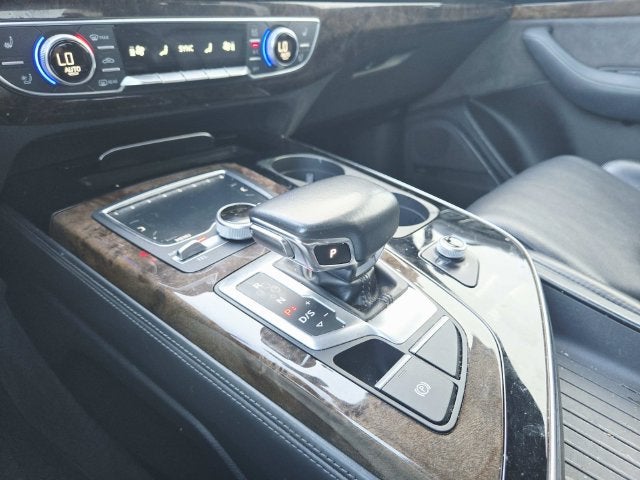 2019 Audi Q7 55 Prestige quattro