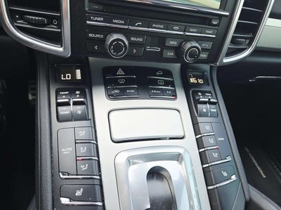 2014 Porsche Cayenne GTS