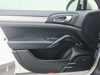 2014 Porsche Cayenne GTS