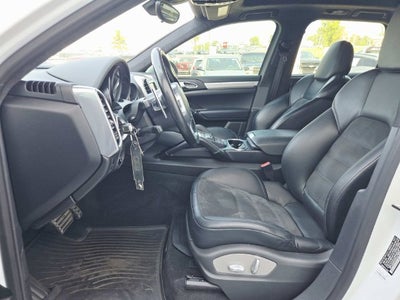 2014 Porsche Cayenne GTS
