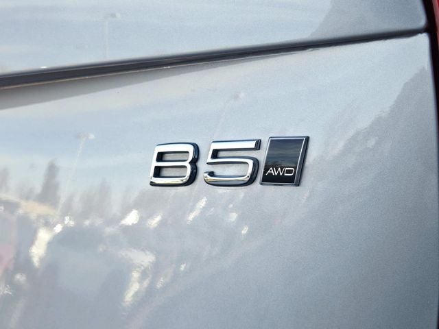 2024 Volvo XC90 B5 Plus